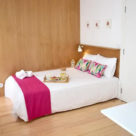 Living Santa Cruz Bed & Breakfast *